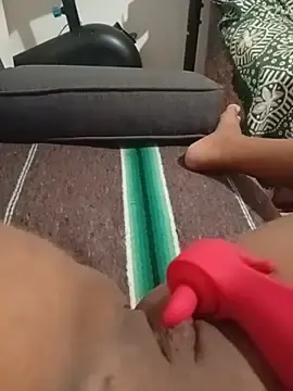 Morenagreluda69  live sex cam