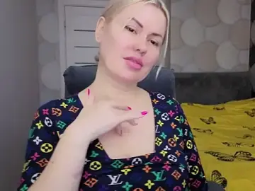 Natusik  live sex cam
