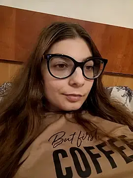 Sweetbabygirlforyou  live sex cam
