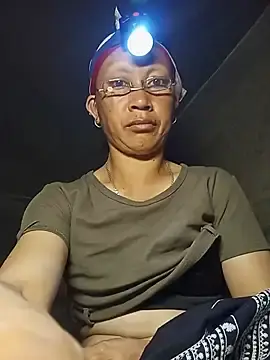 Heli_pusy  live sex cam