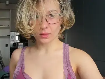 Lilith_lutherlow  live sex cam