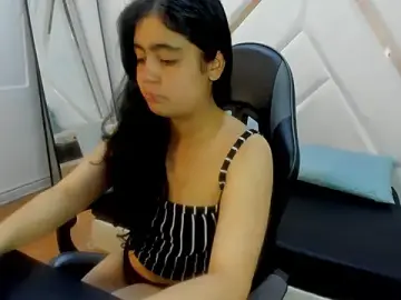 Luna72_  live sex cam