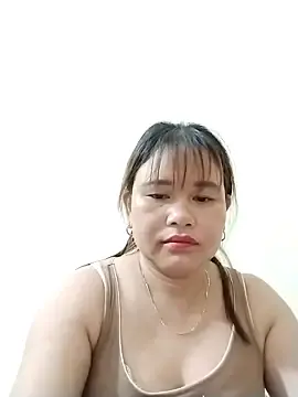 Moubie1  live sex cam