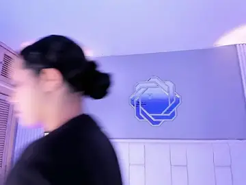 NanaOsaky  live sex cam