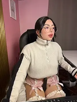 Valu_euphoria  live sex cam