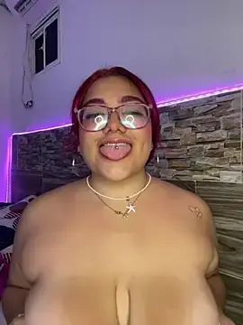 Naty_col  live sex cam