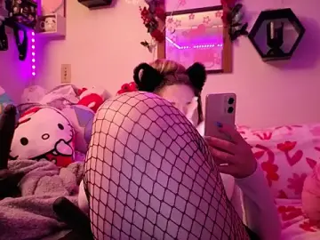 XKittyMeowz  live sex cam
