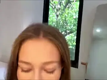 Alicecutepie  live sex cam