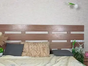 BonnieBlake  live sex cam