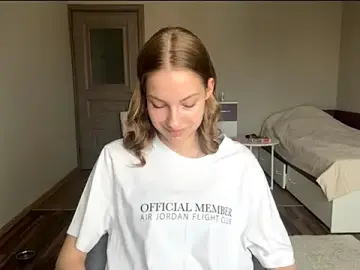 ElviaHoeffner  live sex cam