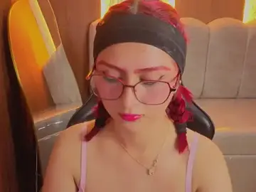 Queen_Red_v  live sex cam