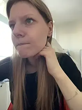 MaryHiggins  live sex cam