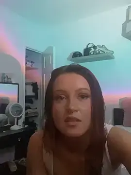 PoisonIvy_x  live sex cam