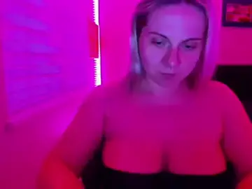 Callme_iva  live sex cam