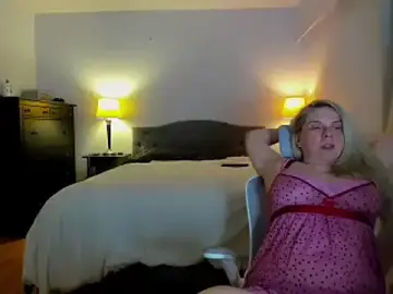 Callme_iva  live sex cam