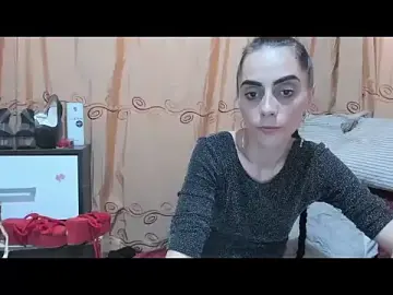 Jessycute28  live sex cam