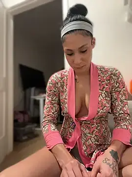 FerrariFrench  live sex cam
