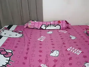 Hotpeachyx  live sex cam