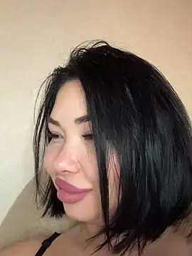 LaaadyDaaamn  live sex cam