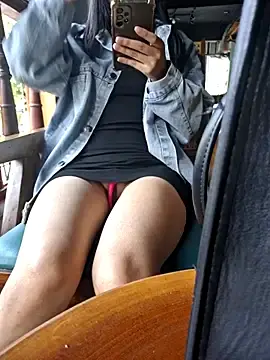 Love-public  live sex cam