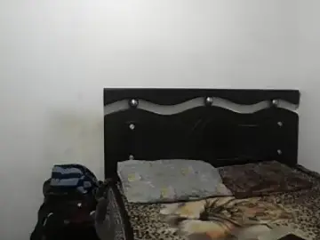 Cristal1039  live sex cam