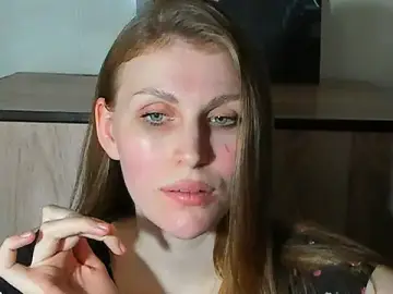 JuliaMuuun  live sex cam