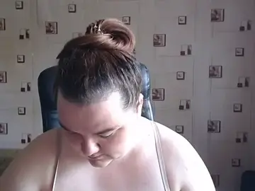 TasyaBigTTs  live sex cam