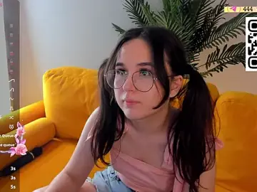 Leylamirage  live sex cam