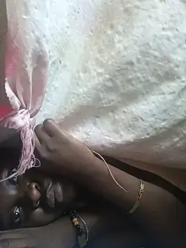 Pretty_amaal  live sex cam