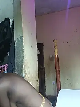 Pretty_amaal  live sex cam