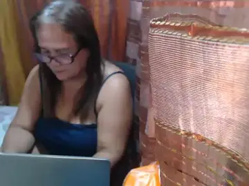 Sweety_momma  live sex cam