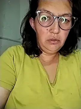 -saraqueen-  live sex cam