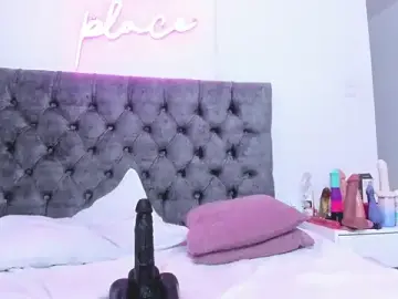Evelin__thompsson  live sex cam