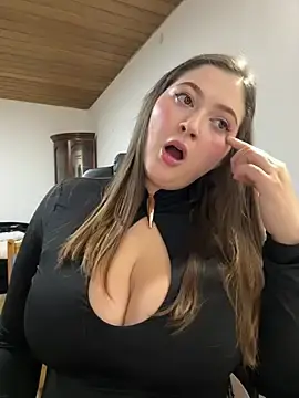 Kamilla_Loop  live sex cam