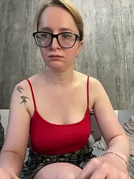 Coy_girl_  live sex cam