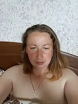 Karina2137  live sex cam