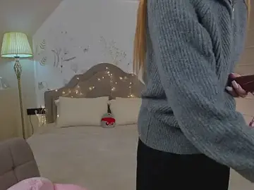 Sweett_Monica  live sex cam