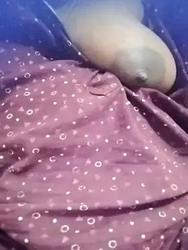 Aadhini01  live sex cam