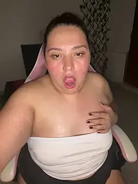 Cutiepeach  live sex cam