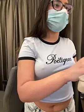 JAsMinE678  live sex cam