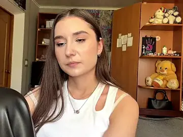 Poly_princess  live sex cam