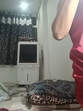 Runi31  live sex cam