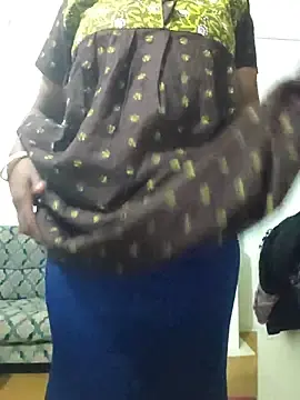 Tamil__naughtykanmani  live sex cam
