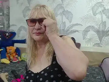 CamDiva113  live sex cam