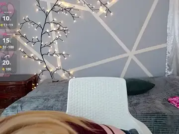 CamilleRouge  live sex cam