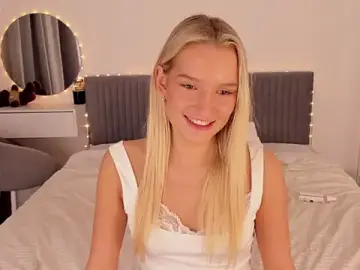 CassieRayss  live sex cam