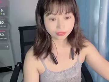 Lanny-LL  live sex cam