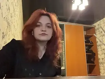 Red_Aria  live sex cam