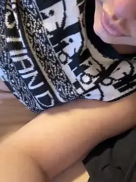 Tawane3  live sex cam
