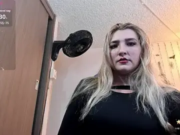 Violett_250  live sex cam